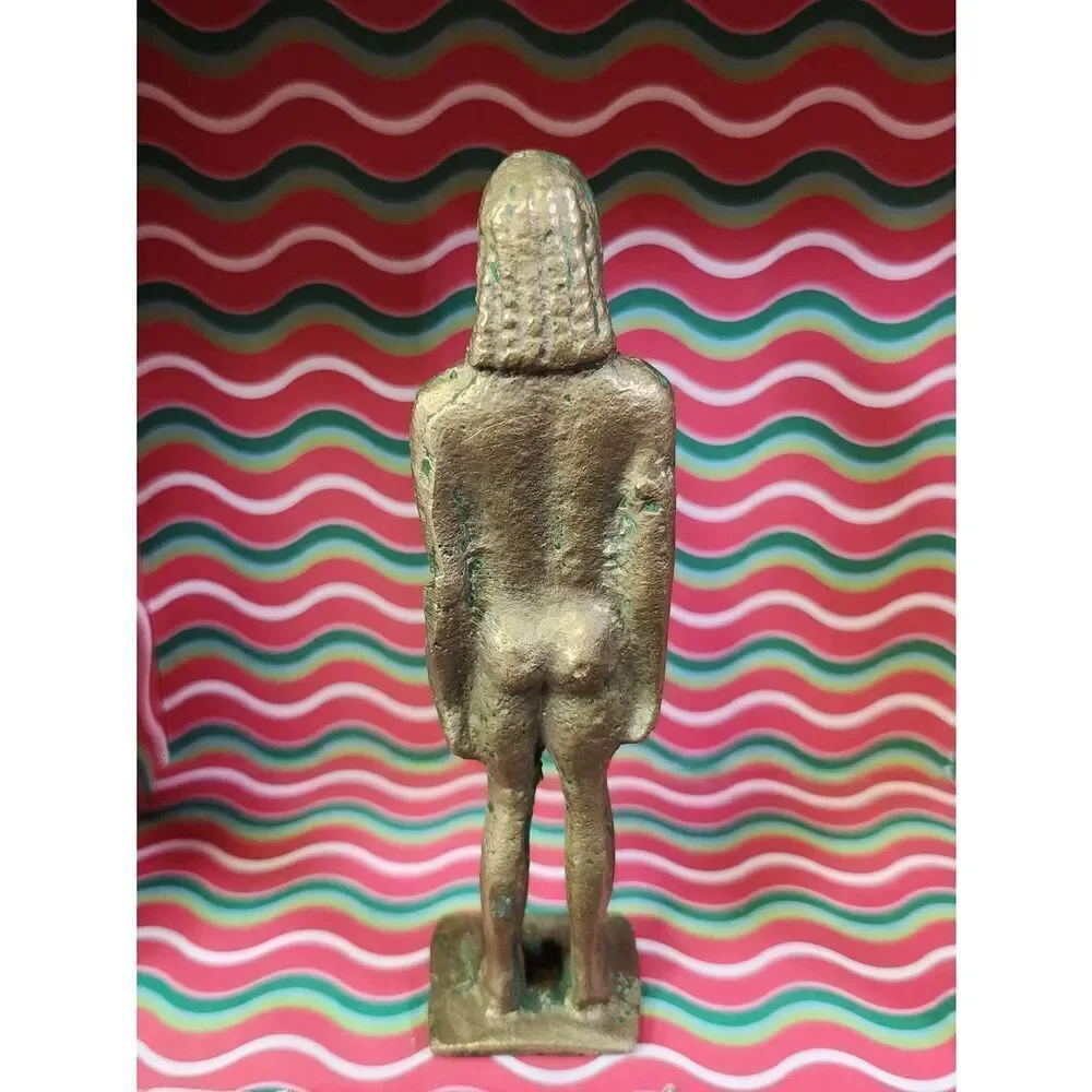 Kouros Statue